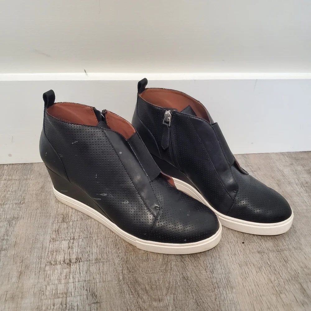 Linea Paolo Felicia Perforated Black Leather Wedge Sneakwrs